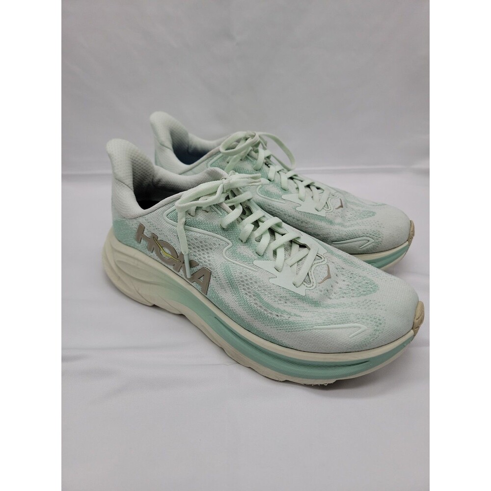 Womens Hoka Clifton 10 Size 9B Sea Foam Green
